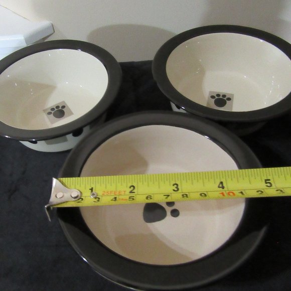 Dog Dishes 3 Ceramic type dog dishes Top Paws - Picture 4 of 7